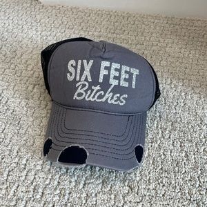 Women's Hat, adjustable fit, slightly destructed, OS, EUC, Black/Gray